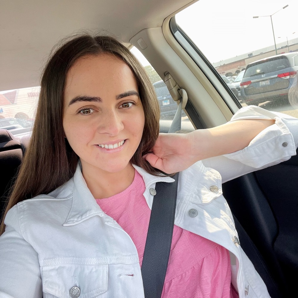 Meet your Posher, Sabina